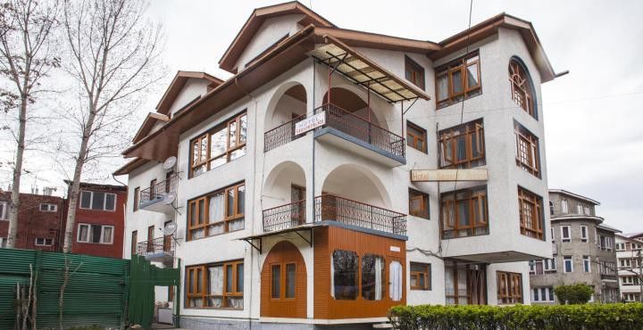 Hotel Season Palace Srīnagar Buitenkant foto